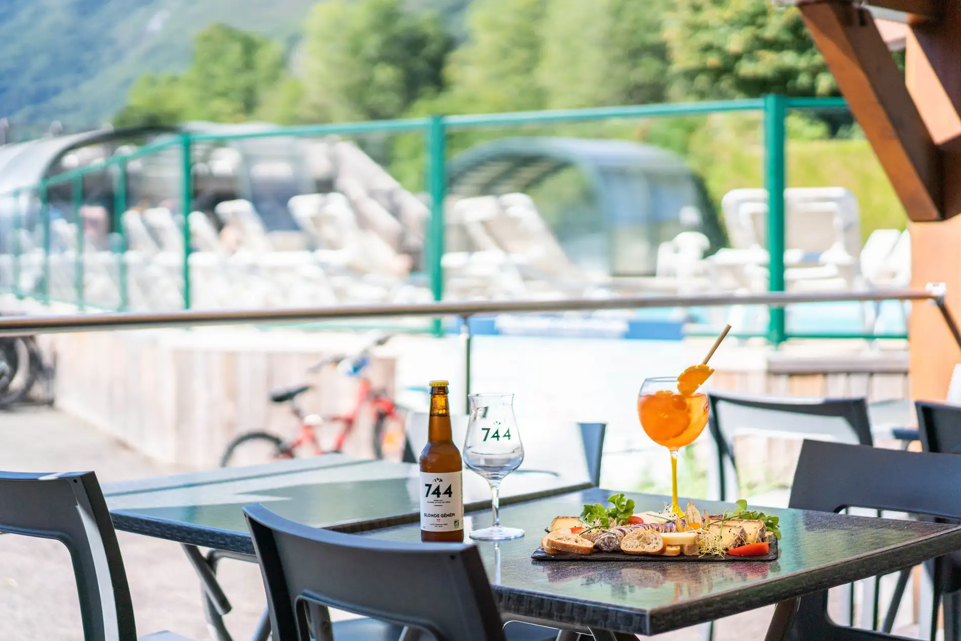 Bar-restaurant